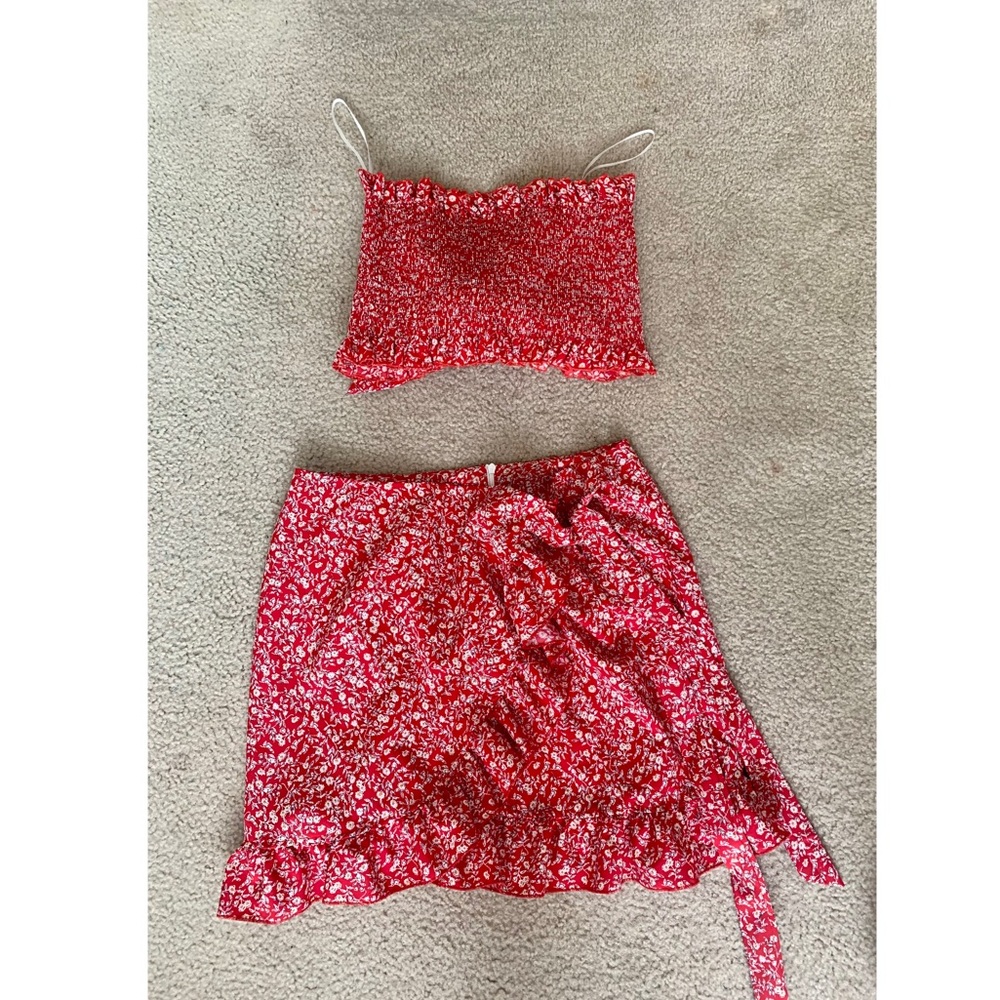 Two Piece Red Flower Skirt Set
